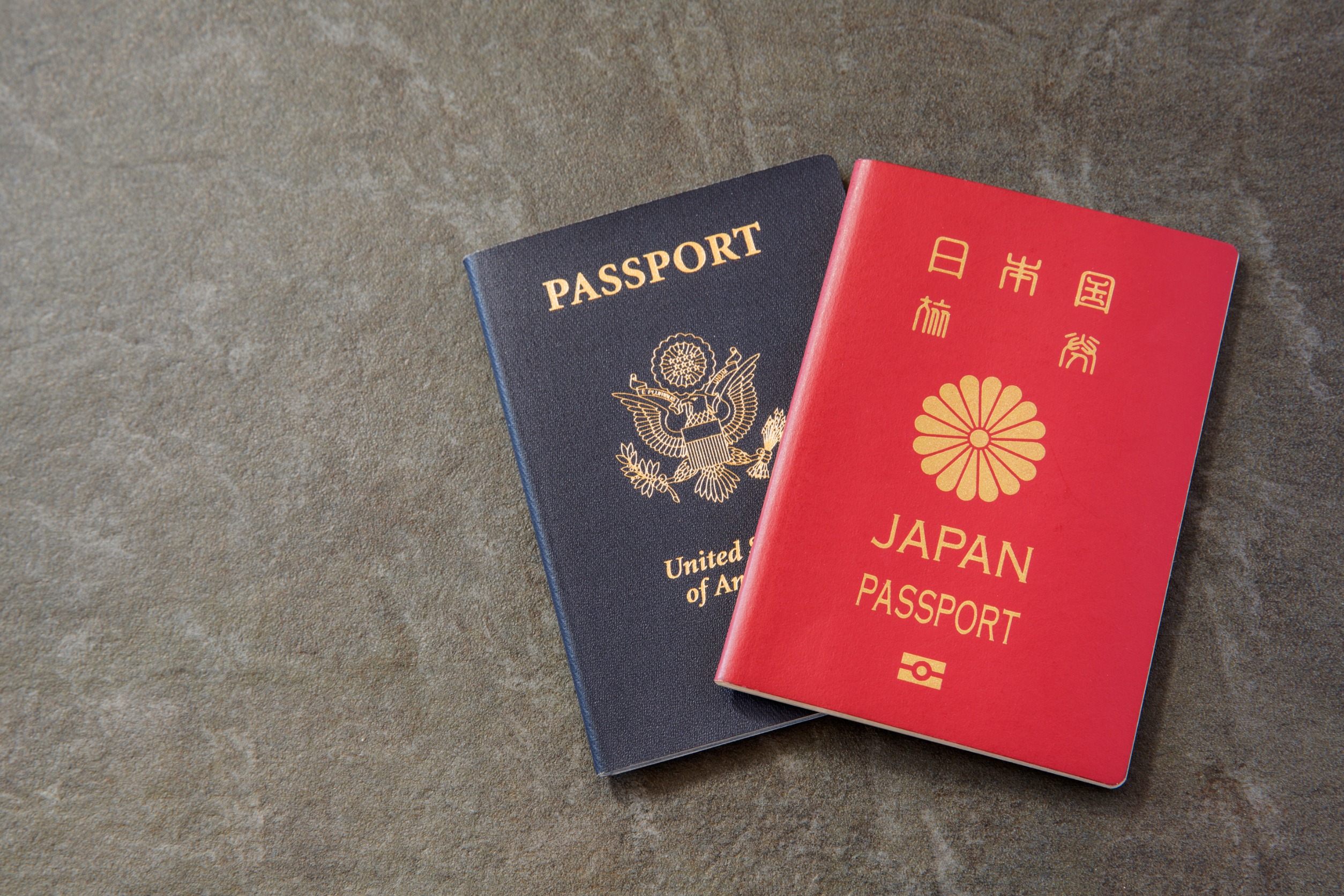 Dues Japan allow dual citizenship?